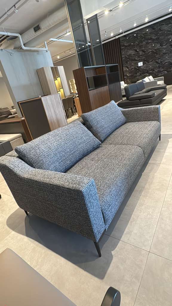 Milda Extendable 2.5 Seater - OUTLET - Image 3