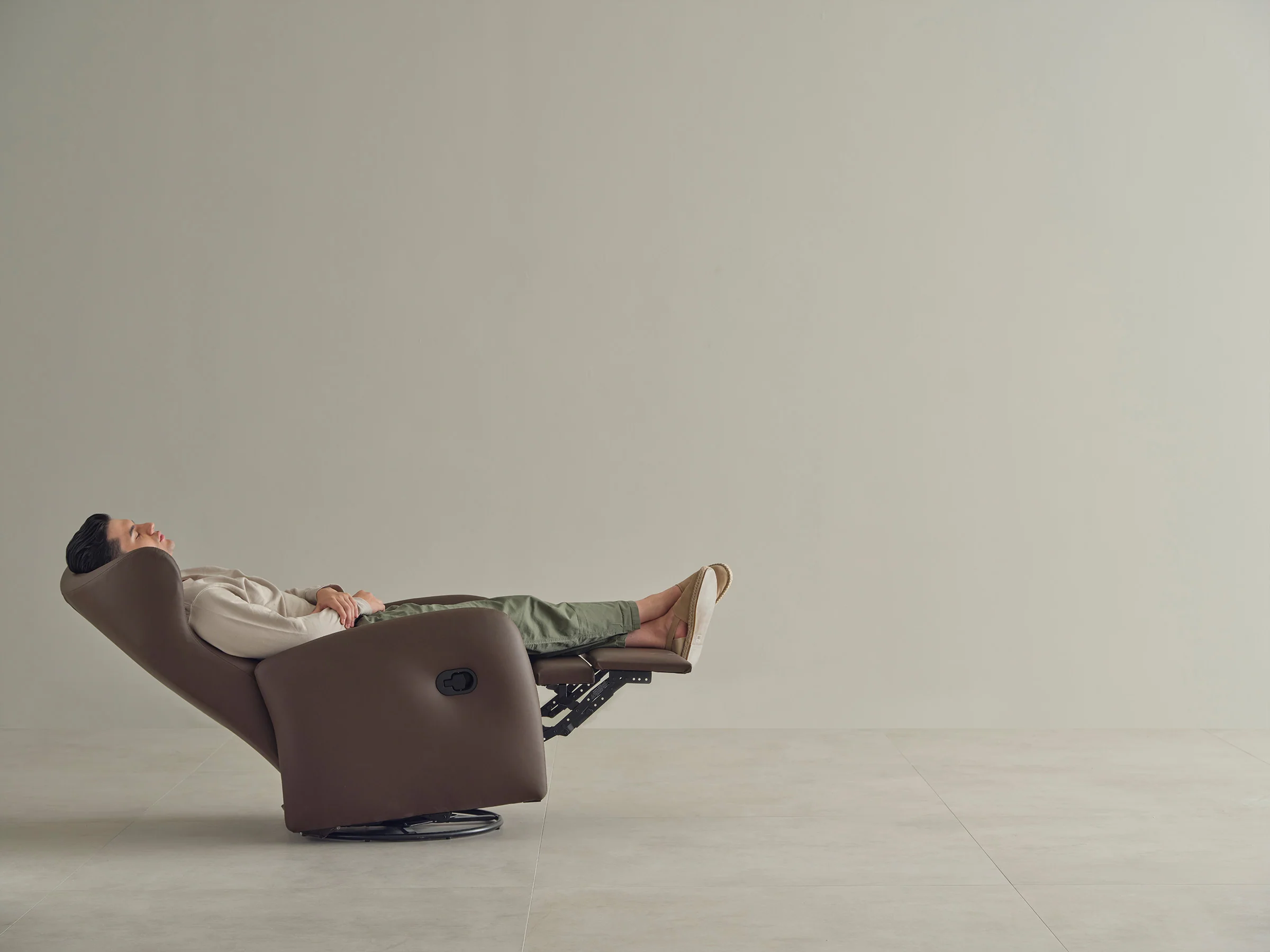 Radius Wingback Chair - Image 8