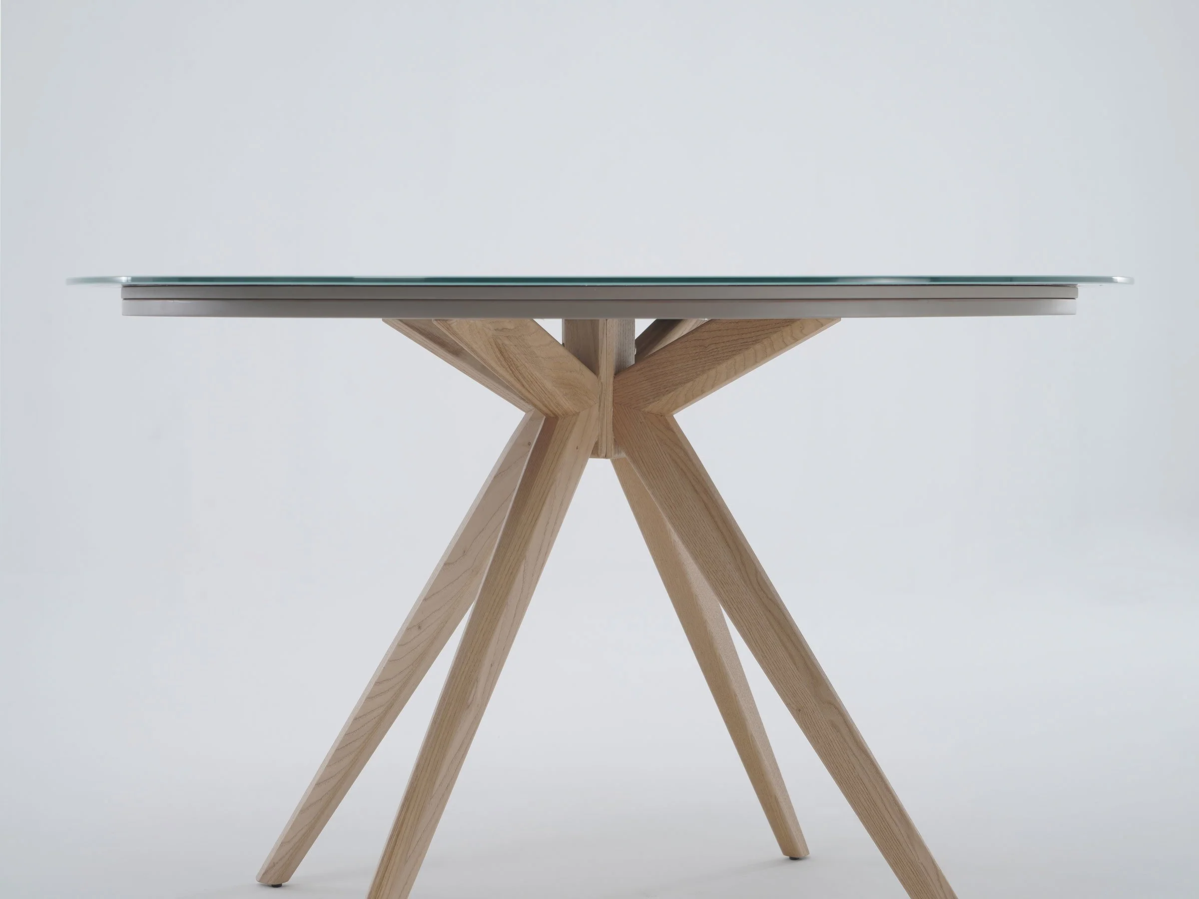 Tubi Round Table - Image 3