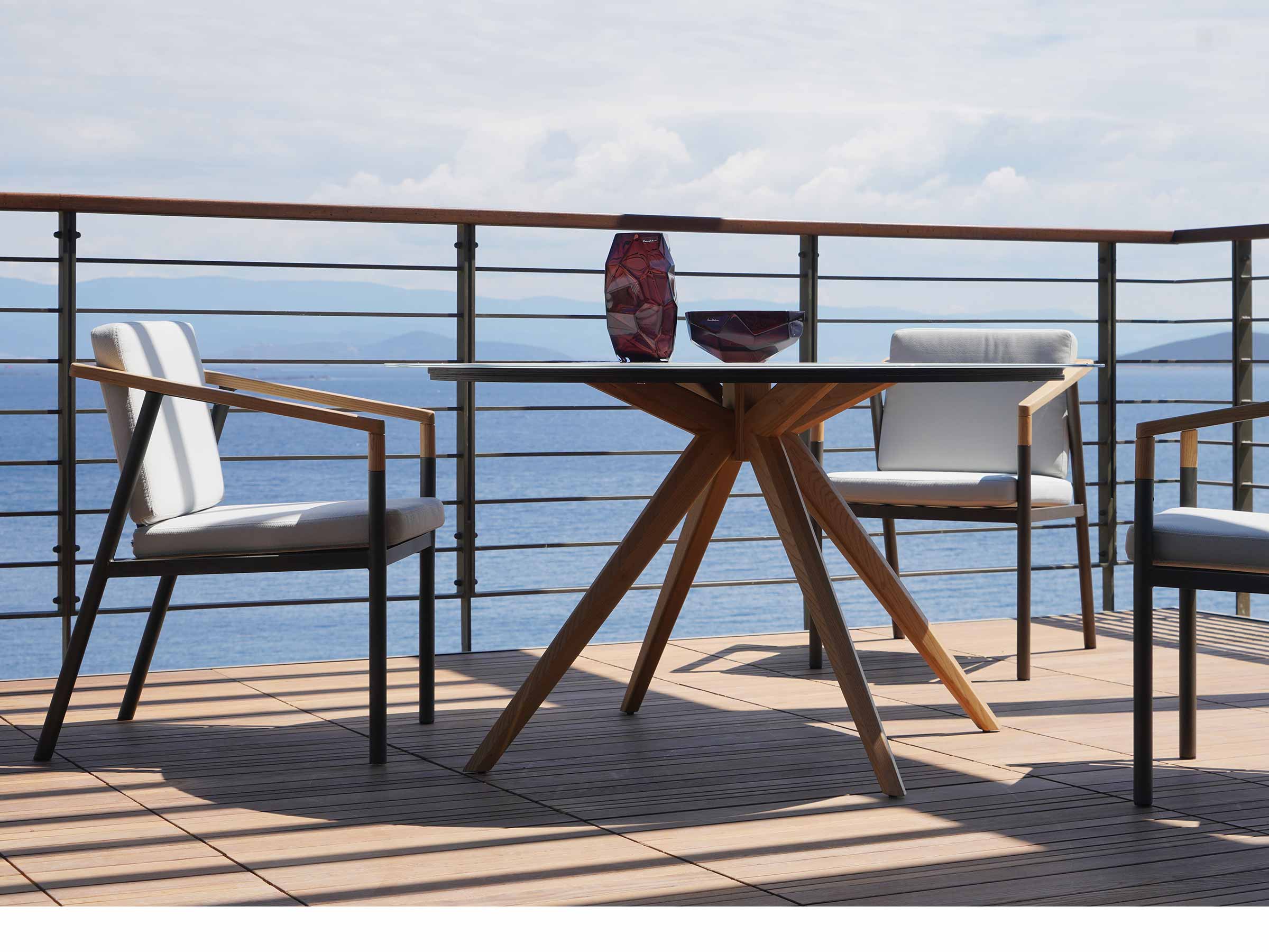 Tubi Round Table - Image 6