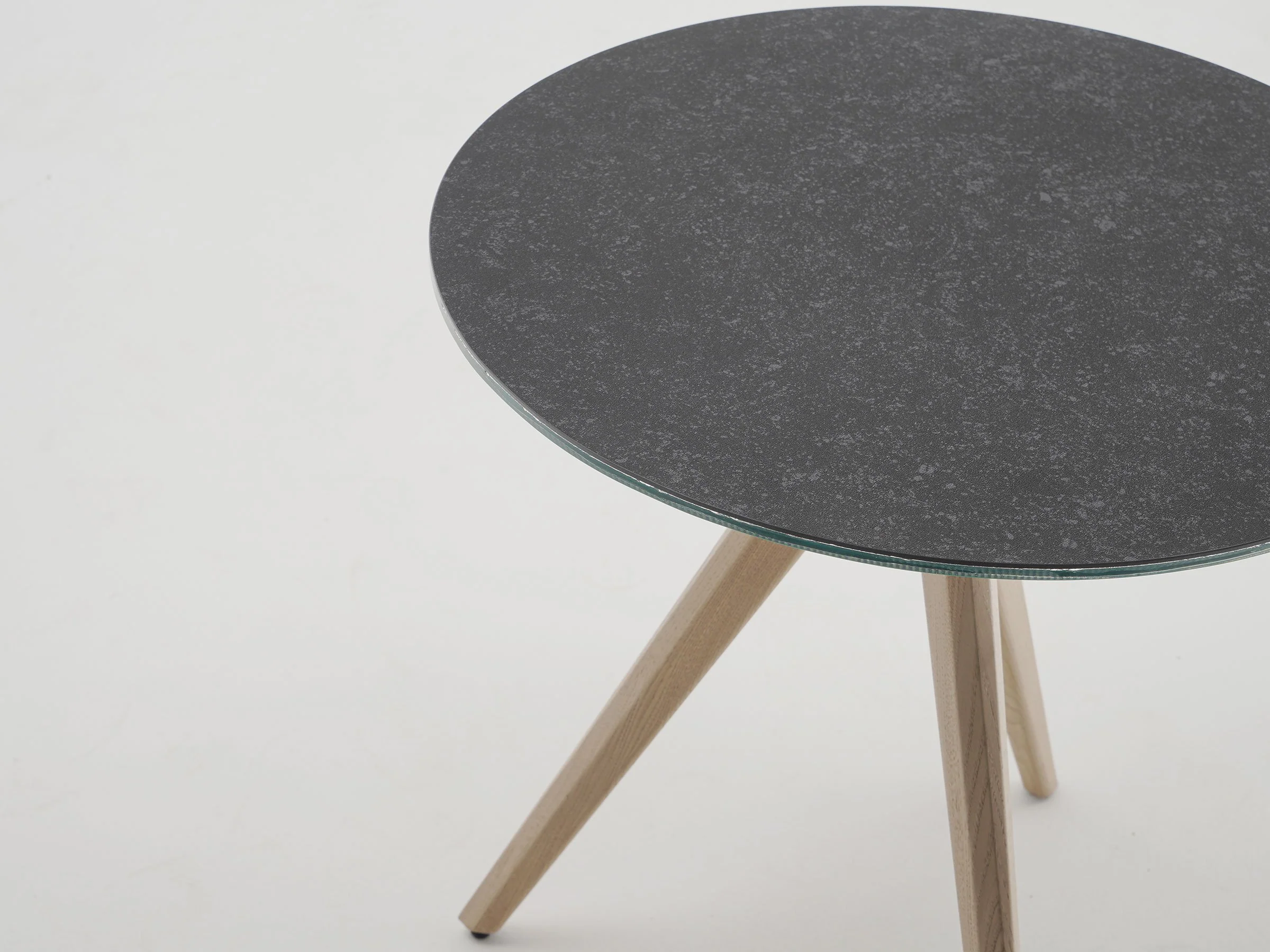 Tubi Side Table - Image 4