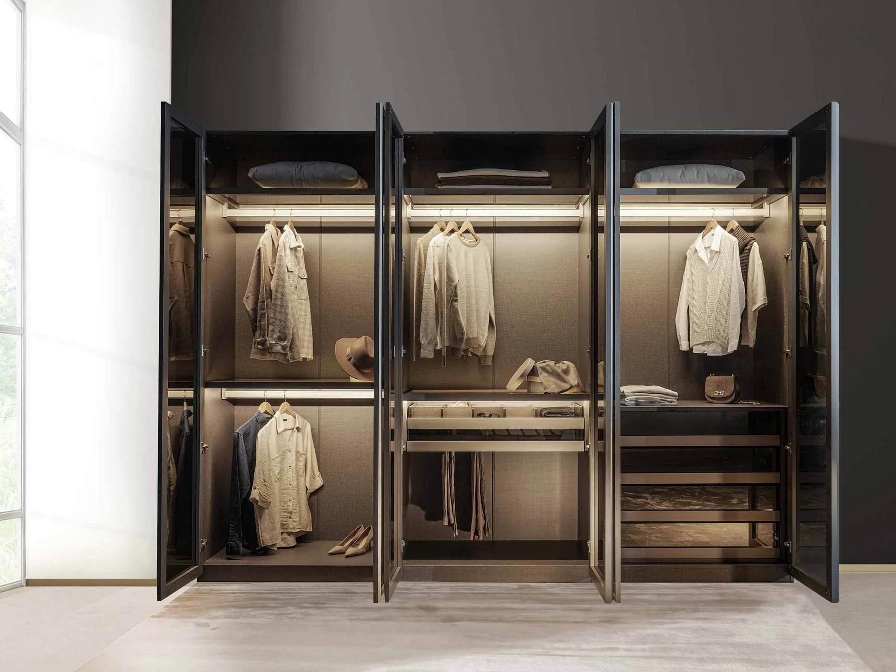 Vetrina Fluted Closet - Image 7