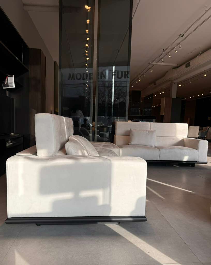 York Sectional Pull-Out Sofa - OUTLET - Image 4