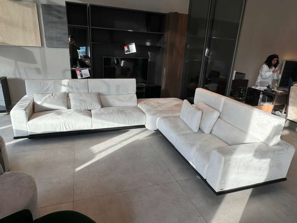 York Sectional Pull-Out Sofa - OUTLET - Image 5