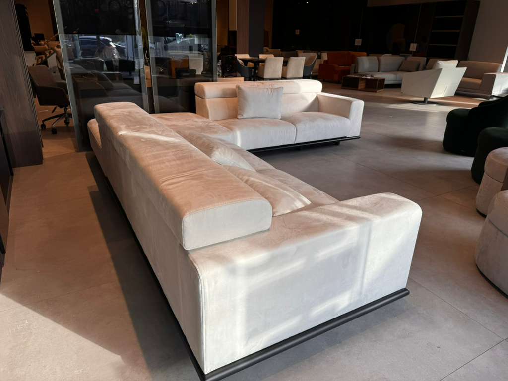 York Sectional Pull-Out Sofa - OUTLET - Image 6